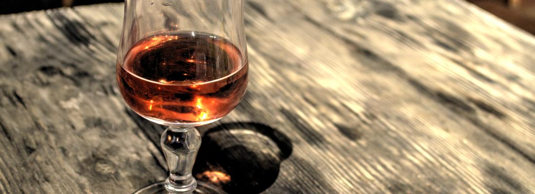 Cruzeiro no Douro com Degusta&ccedil;&atilde;o de Vinhos: Um Toque de Eleg&acirc;ncia