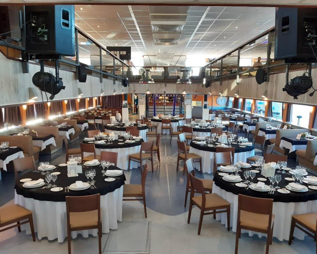 Croisi&egrave;re Priv&eacute;e pir Groupes avec D&eacute;jeuner ou D&icirc;ner - 5